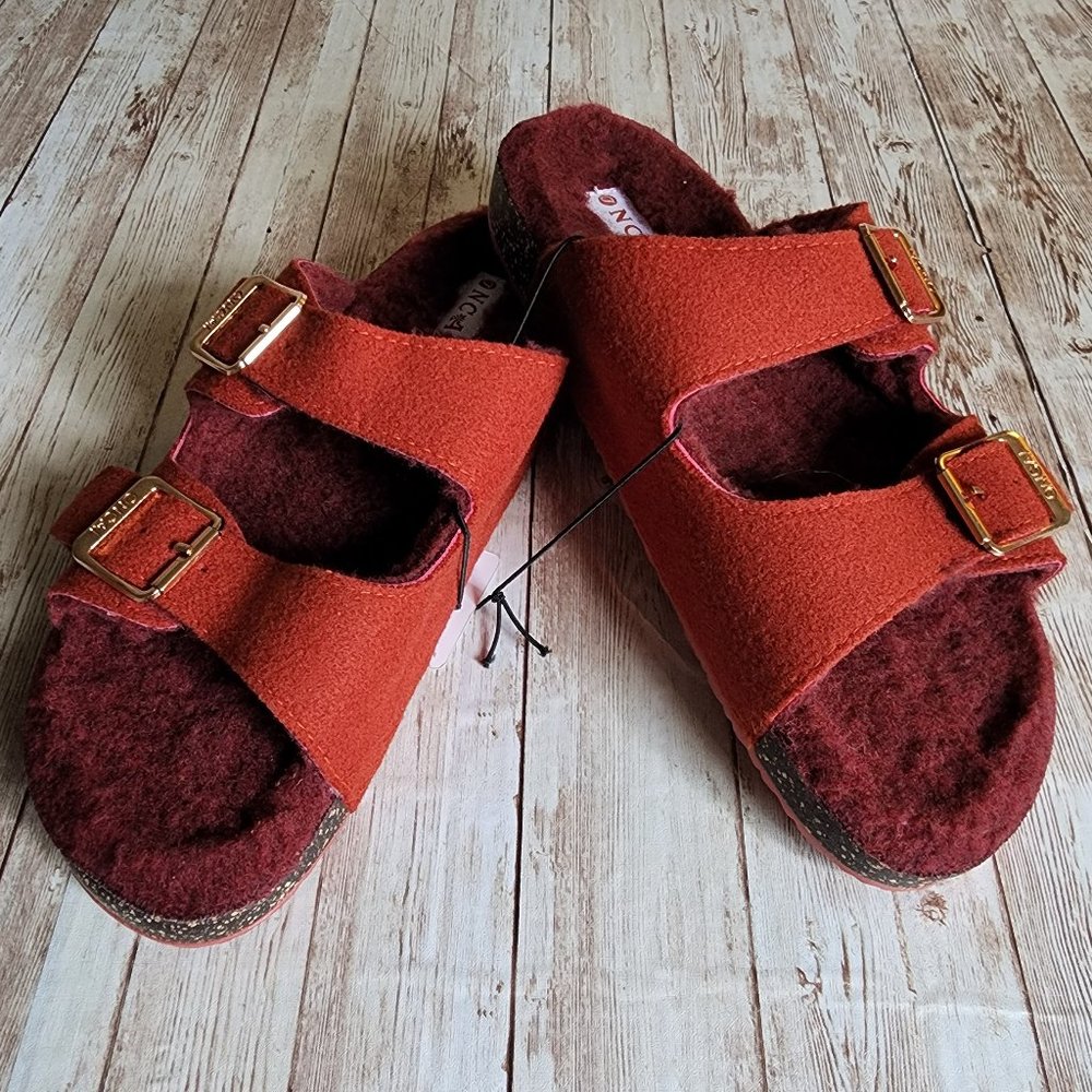 Burgundy Fuzzy Buckle Sandals - Size 9 or Size 10 - Picture 5 of 10